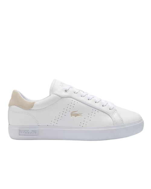Chaussure urbaine blanche pour femme POWERCOURT 49SFA0087-65T de LACOSTE.