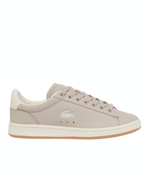Chaussure urbaine beige pour femme Carnaby 51SFA0094-AEF de Lacoste.